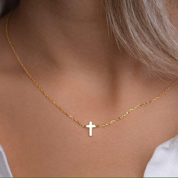 ⚡18K Gold Plated CZ Diamond Cross Necklace for Women Stainless Steel Faith - Picture 4 of 6